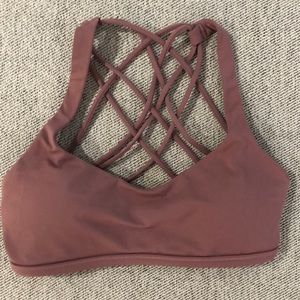 Lululemon free to be (wild) bra sz 4